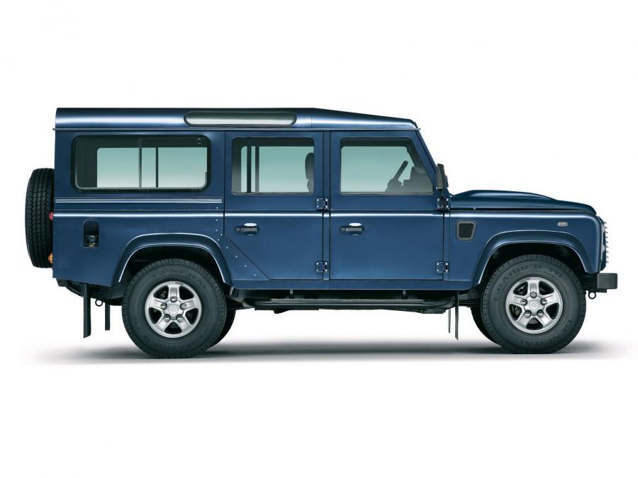  Land Rover Defender 110 Station Wagon 2007 года  (EU) (фото 20 из 24)